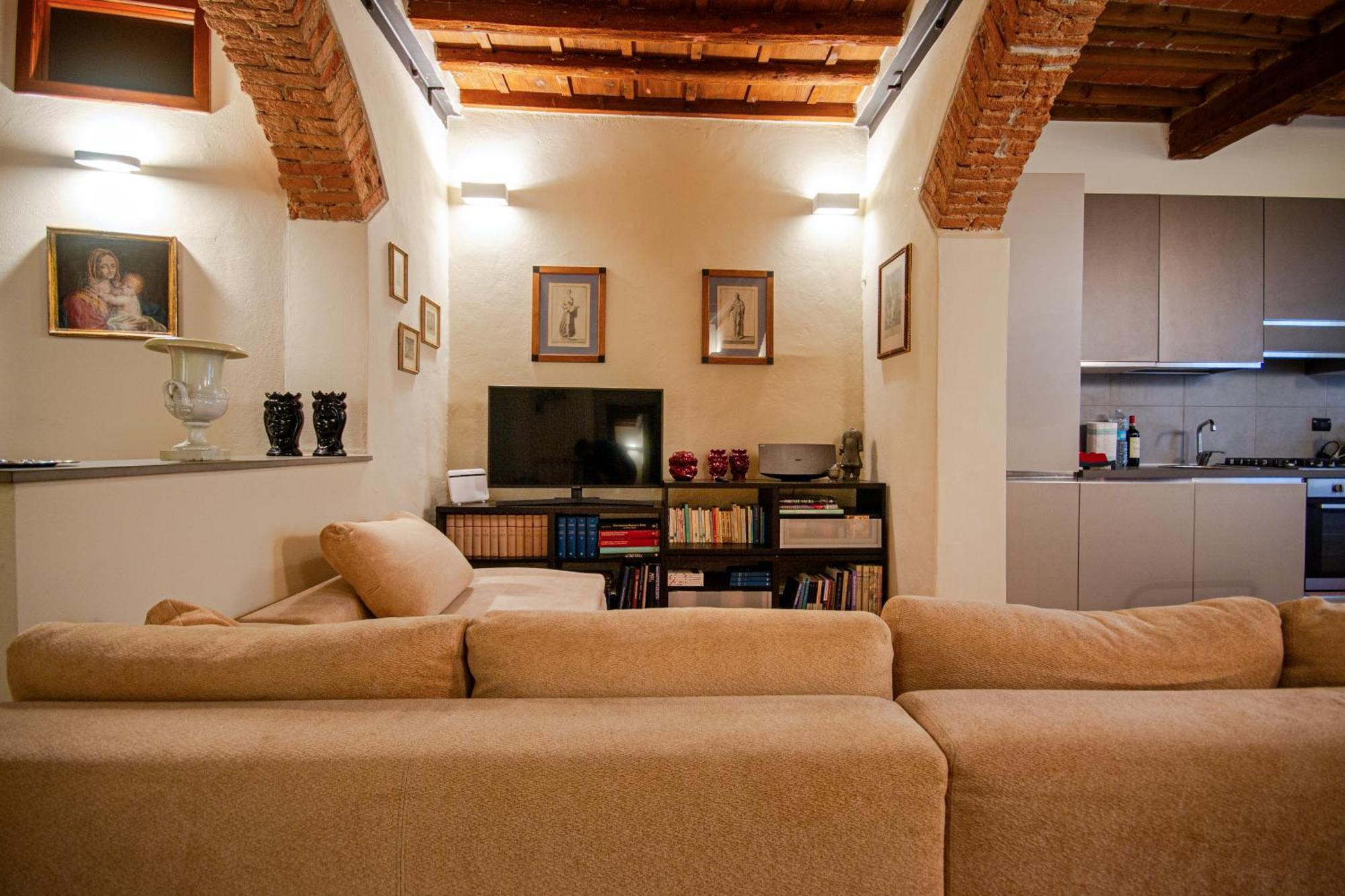 Central And Quiet Apartment ฟลอเรนซ์ ภายนอก รูปภาพ