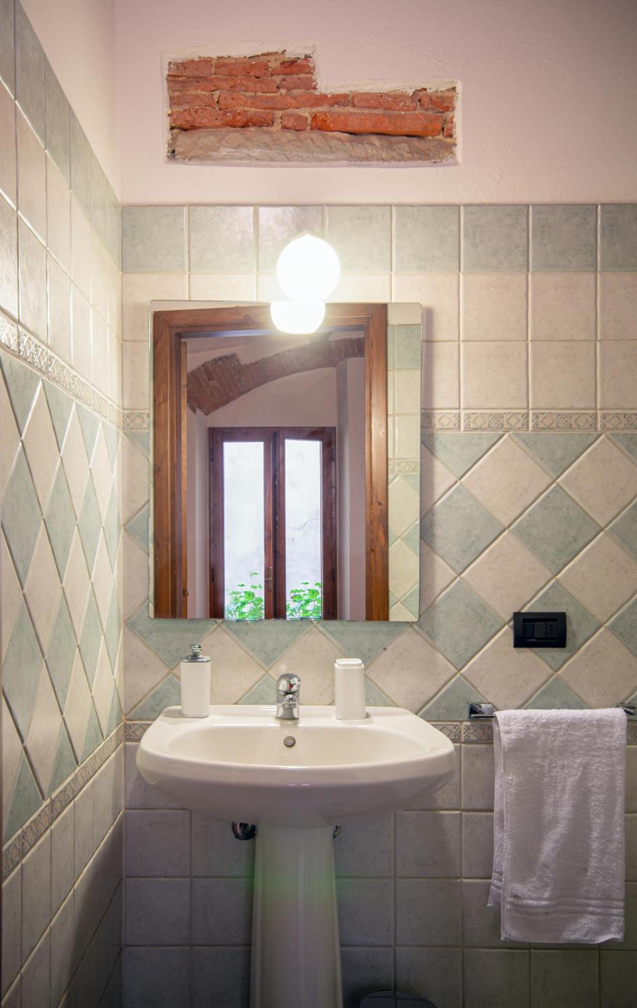 Central And Quiet Apartment ฟลอเรนซ์ ภายนอก รูปภาพ